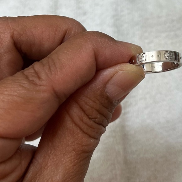 Authentic Gucci ring band  18k. Made  in Italy - Picture 8 of 10